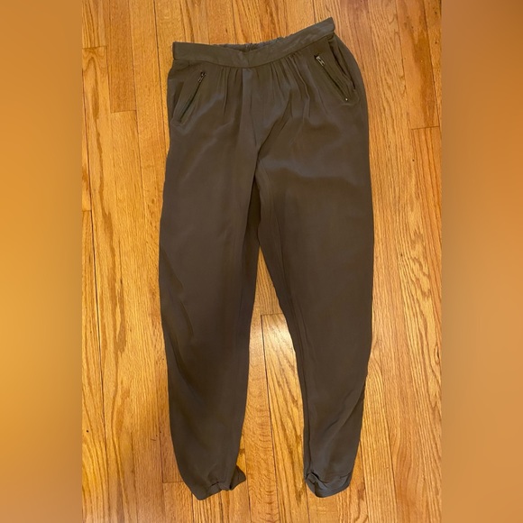 New Look Pants Women’s Medium Green Jogger Style Rayon Tapered, Front Pockets - Picture 1 of 9